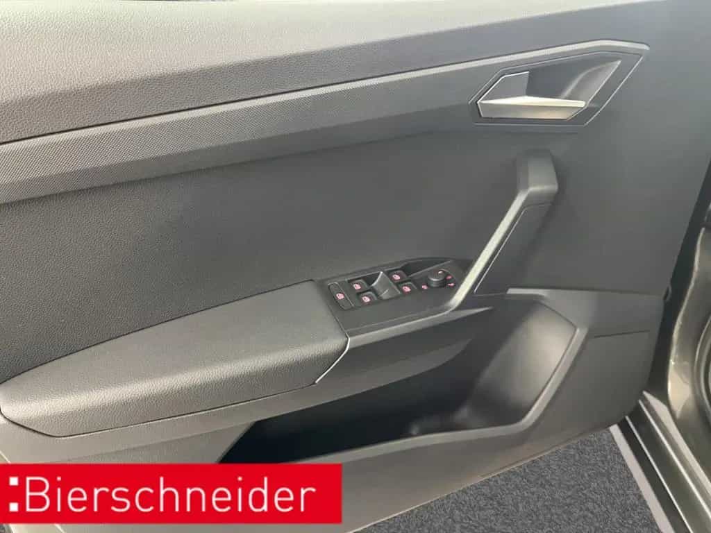 Seat Arona 1.0 TSI DSG Style Edition NAVI REAR VIEW S 04/2024-photo-29