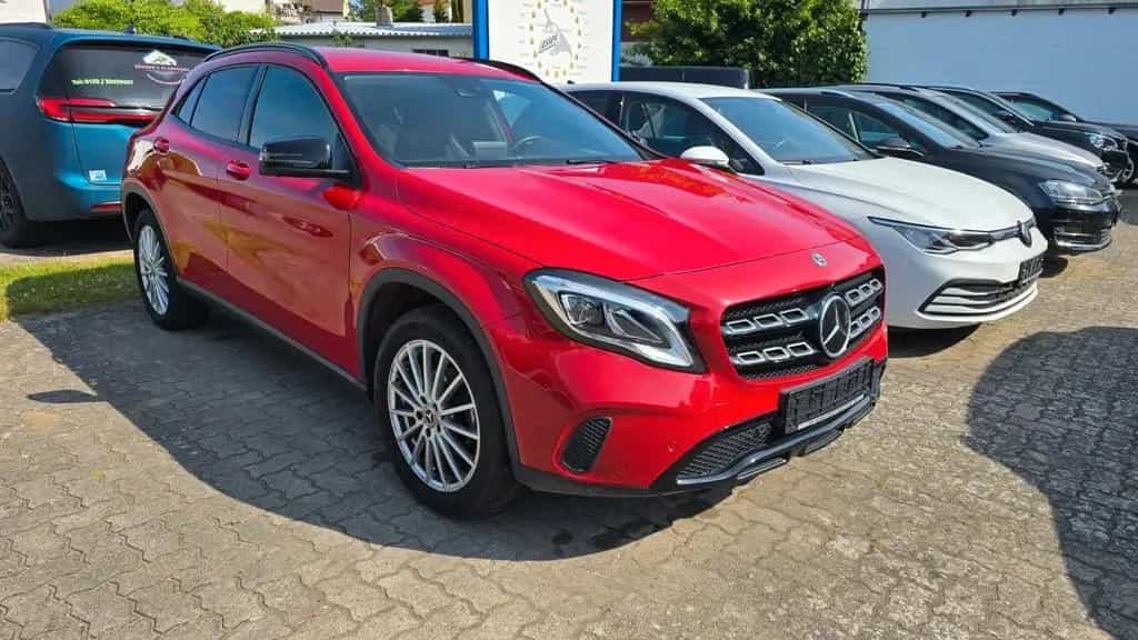 Mercedes-Benz GLA 200 ACC 09/2018-photo-3