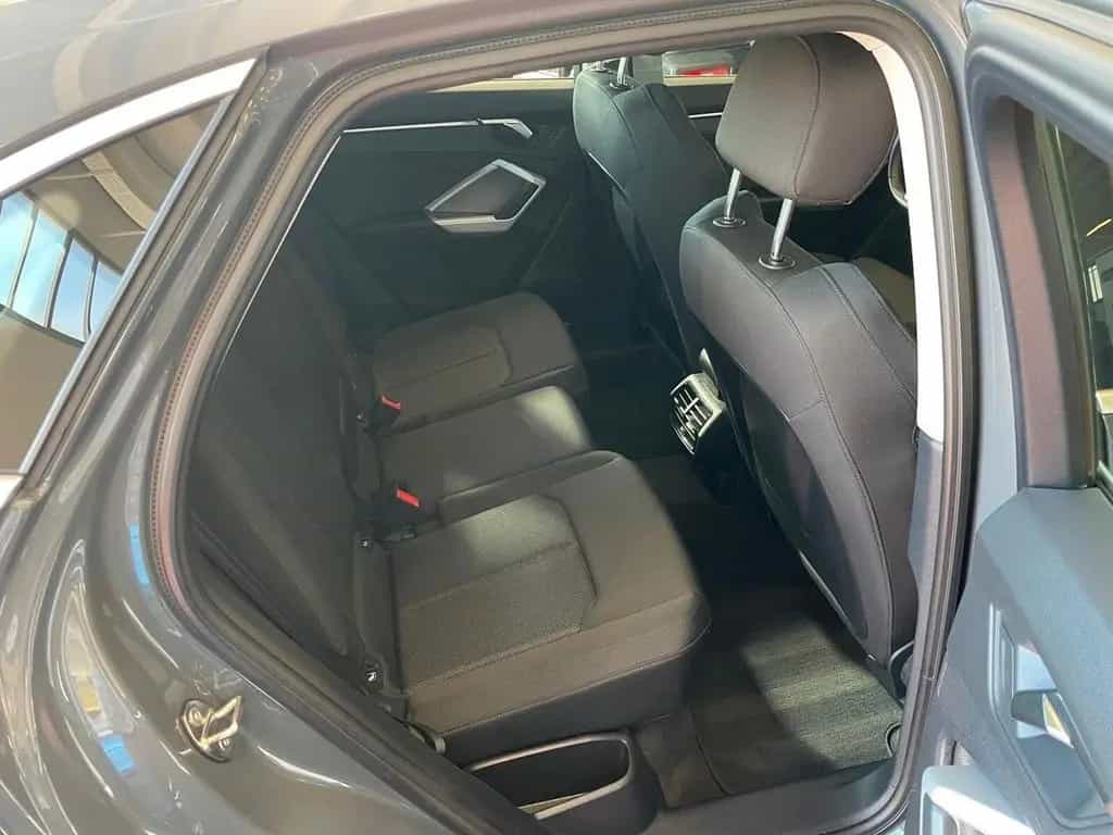 Audi Q3 SPB 35 TDI S tronic Business Plus 03/2022-photo-8