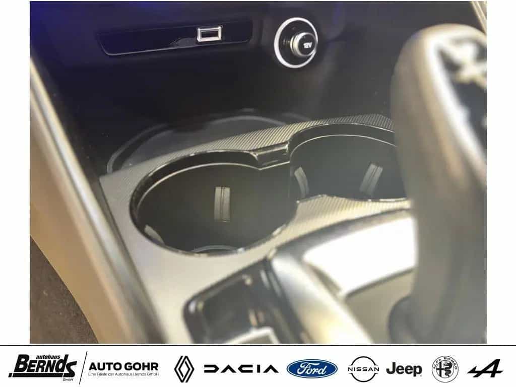 Alfa Romeo Giulia 2.0 Turbo 16V AT8-Q4 Sprint AUTOMA. ALLRA 07/2024-photo-24