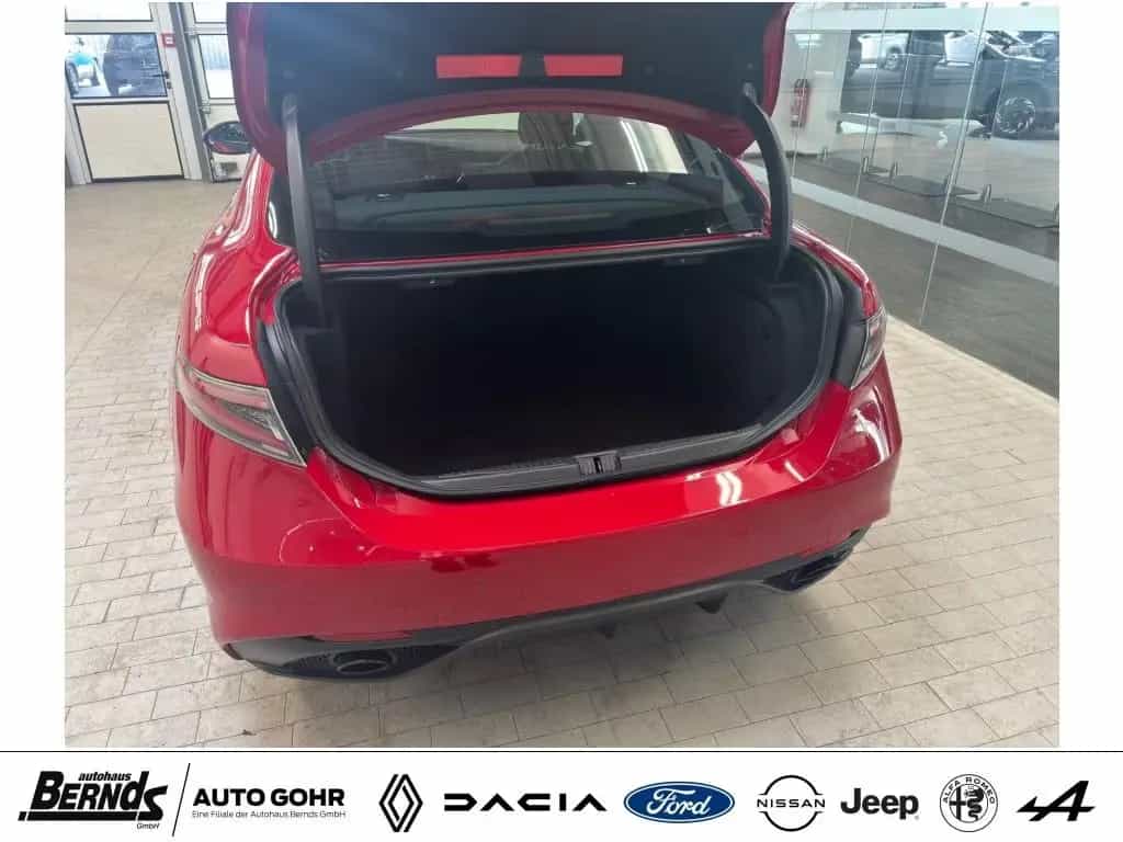 Alfa Romeo Giulia 2.0 Turbo 16V AT8-Q4 Sprint AUTOMA. ALLRA 07/2024-photo-5