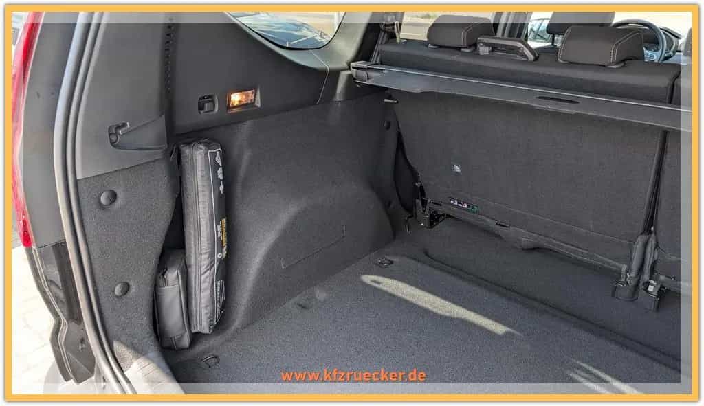 Dacia Jogger Extreme 2025 SHZG TEMPOM. LED RFK AWR TOP 02/2025-photo-23