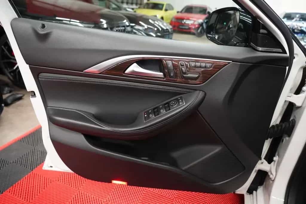 Infiniti Q30 2.2d Sport Aut. 2.Hand*Keyless*Bose*Acc*360° 05/2016-photo-16