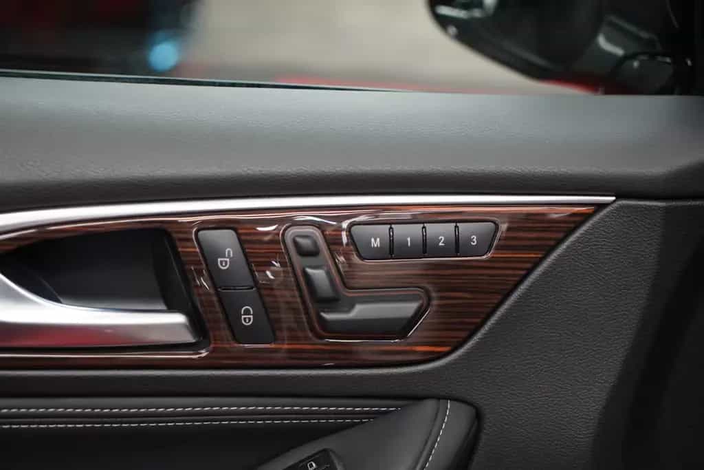 Infiniti Q30 2.2d Sport Aut. 2.Hand*Keyless*Bose*Acc*360° 05/2016-photo-17