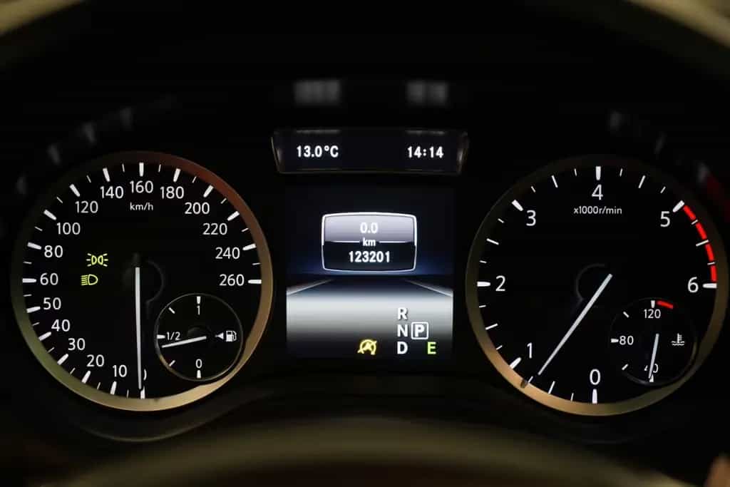 Infiniti Q30 2.2d Sport Aut. 2.Hand*Keyless*Bose*Acc*360° 05/2016-photo-24