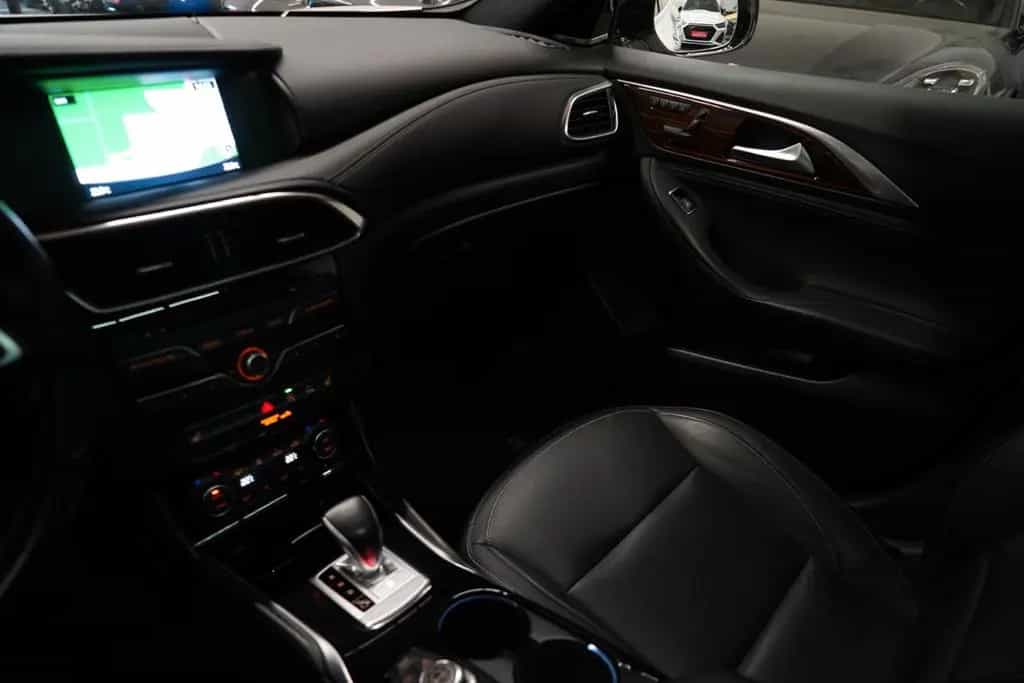 Infiniti Q30 2.2d Sport Aut. 2.Hand*Keyless*Bose*Acc*360° 05/2016-photo-33
