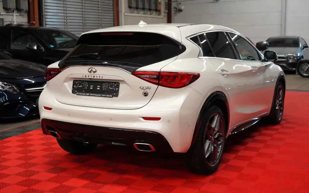 Infiniti Q30 2.2d Sport Aut. 2.Hand*Keyless*Bose*Acc*360° 05/2016-photo-6