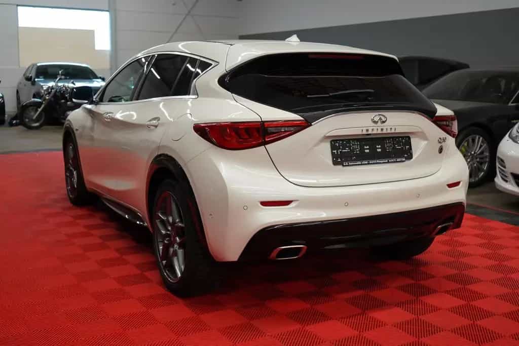 Infiniti Q30 2.2d Sport Aut. 2.Hand*Keyless*Bose*Acc*360° 05/2016-photo-8