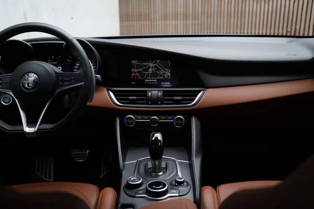 Alfa Romeo Giulia 2.0 Turbo Veloce Q4 LED | Kamera | 16V 02/2018-photo-10