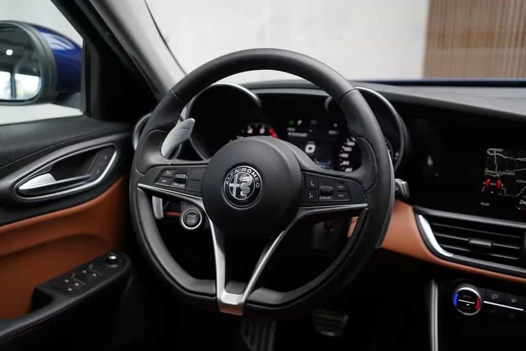 Alfa Romeo Giulia 2.0 Turbo Veloce Q4 LED | Kamera | 16V 02/2018-photo-11