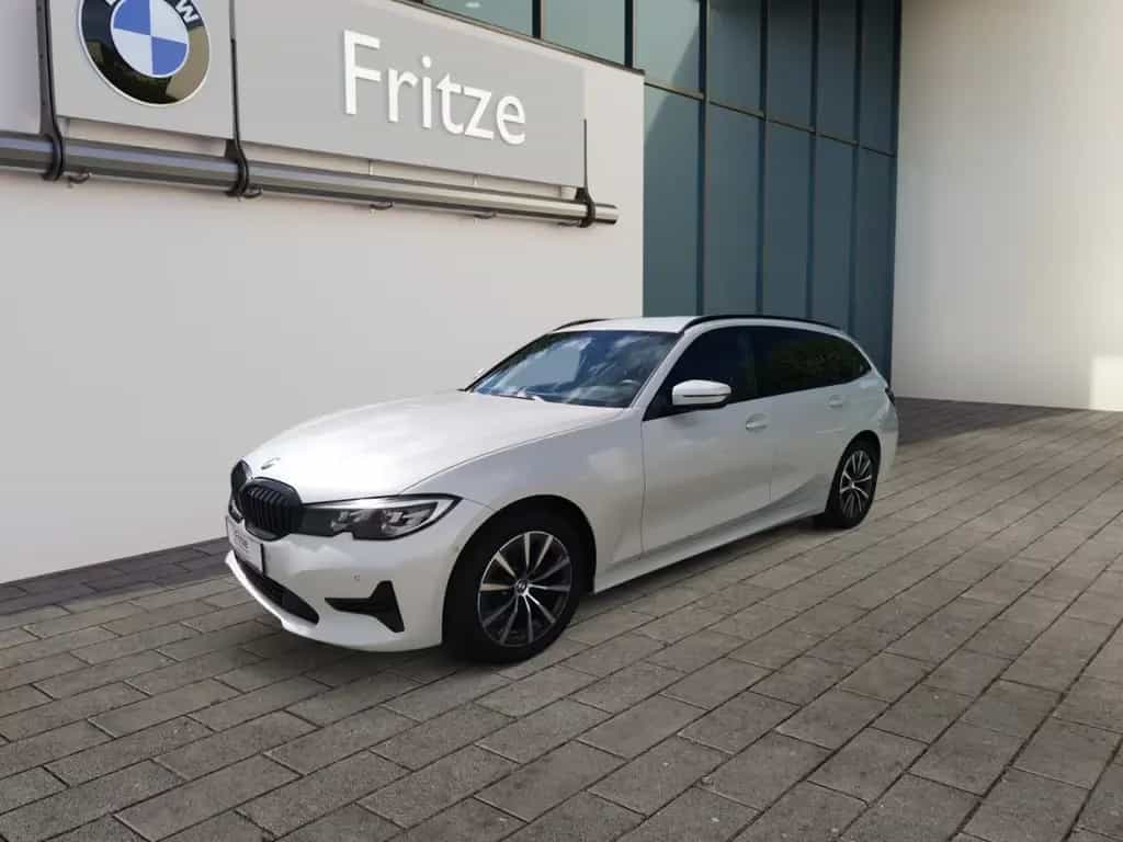 BMW 318 d Tour. LED+NAVI+KLIMAAUTO+PDC+SHZ+KAMERA 01/2022-photo-0