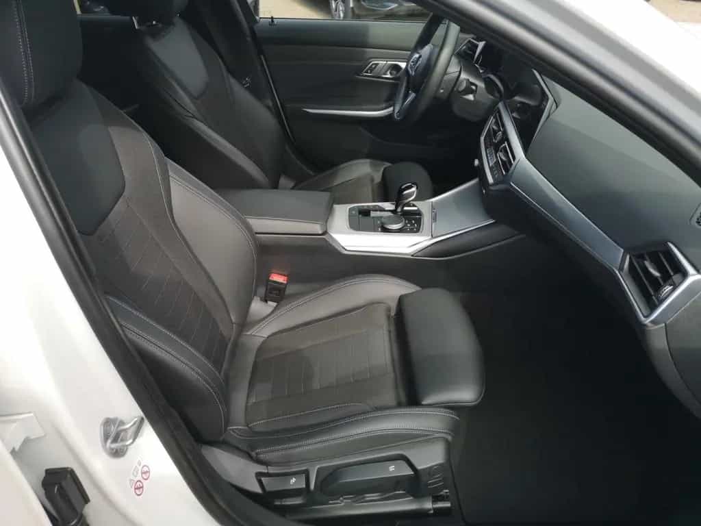 BMW 318 d Tour. LED+NAVI+KLIMAAUTO+PDC+SHZ+KAMERA 01/2022-photo-17