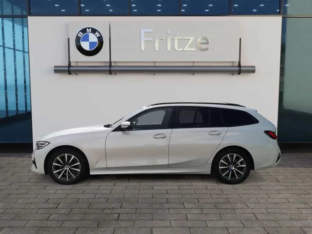 BMW 318 d Tour. LED+NAVI+KLIMAAUTO+PDC+SHZ+KAMERA 01/2022-photo-2