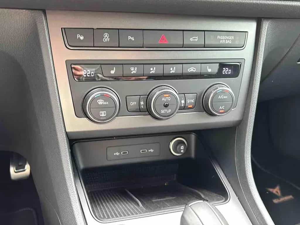 Cupra Ateca 2.0 TSI DSG 4Drive COPPER MEMORY eKLAPPE 04/2024-photo-21