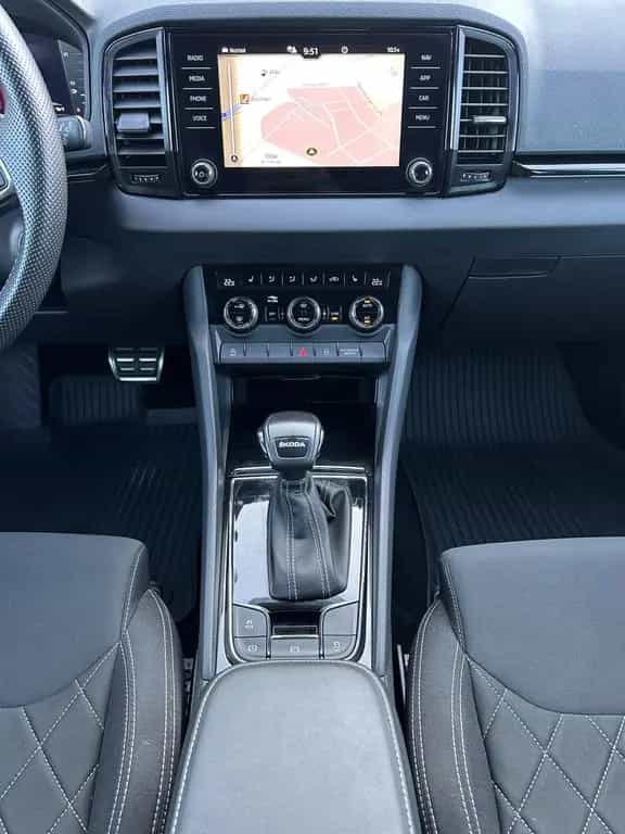 Skoda Karoq 1.5 TSI DSG Sportline NAV+LED+AHK+VCOCK+PP 09/2022-photo-11