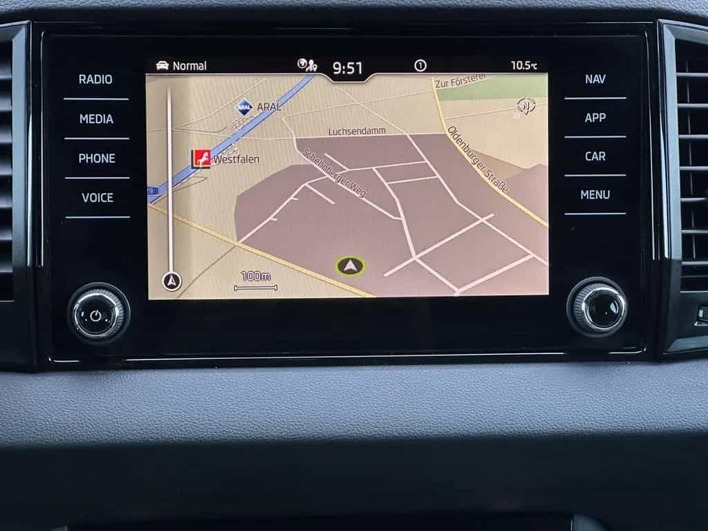 Skoda Karoq 1.5 TSI DSG Sportline NAV+LED+AHK+VCOCK+PP 09/2022-photo-13