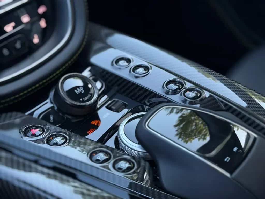 Aston Martin DBX 707 AMR23 | Podium Green | Carbon Keramik 04/2024-photo-13