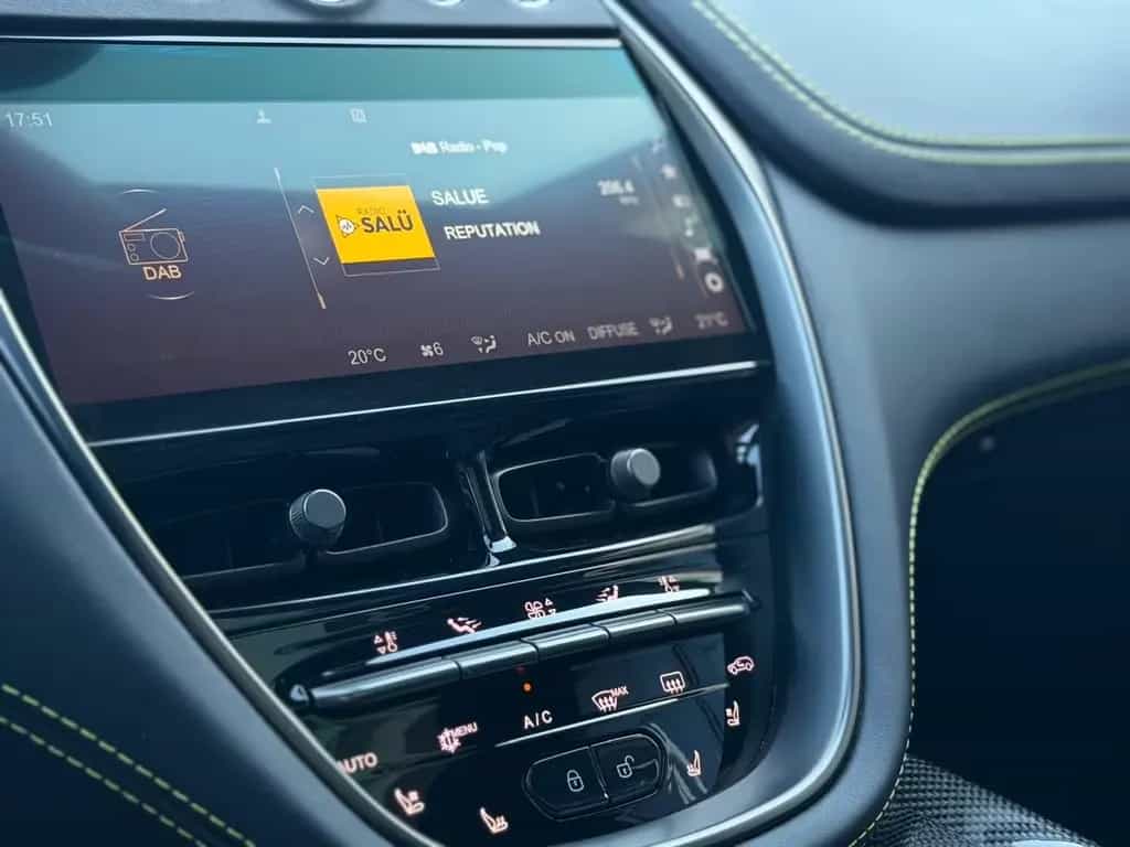 Aston Martin DBX 707 AMR23 | Podium Green | Carbon Keramik 04/2024-photo-16