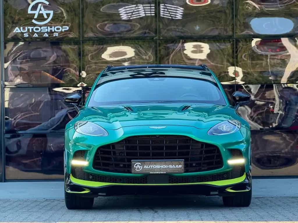 Aston Martin DBX 707 AMR23 | Podium Green | Carbon Keramik 04/2024-photo-2
