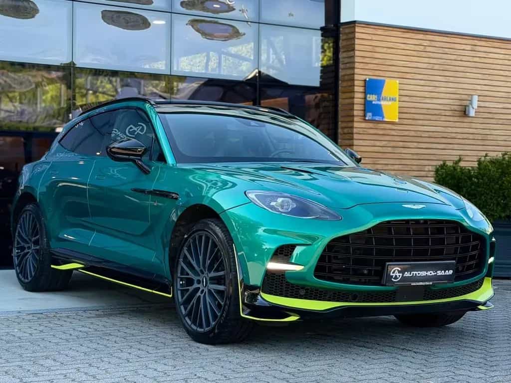 Aston Martin DBX 707 AMR23 | Podium Green | Carbon Keramik 04/2024-photo-3