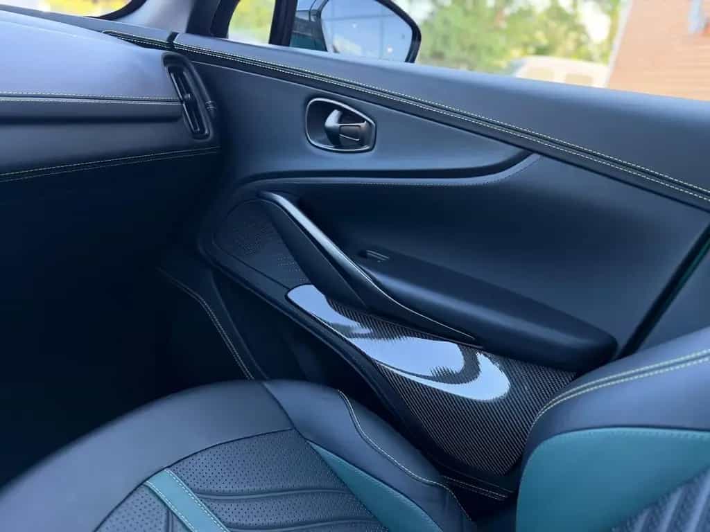 Aston Martin DBX 707 AMR23 | Podium Green | Carbon Keramik 04/2024-photo-40