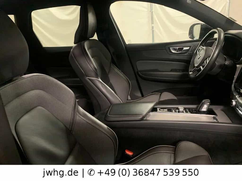 Volvo XC60 R Design AWD D 21"Zoll Memory H&K Kamera 03/2020-photo-2