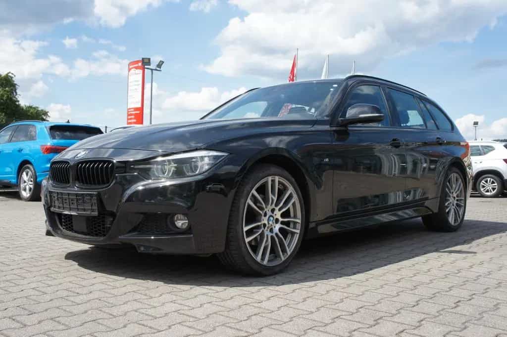 BMW 320 d Touring xDrive Steptronic *M-SPORT*KAMERA* 10/2018-photo-3