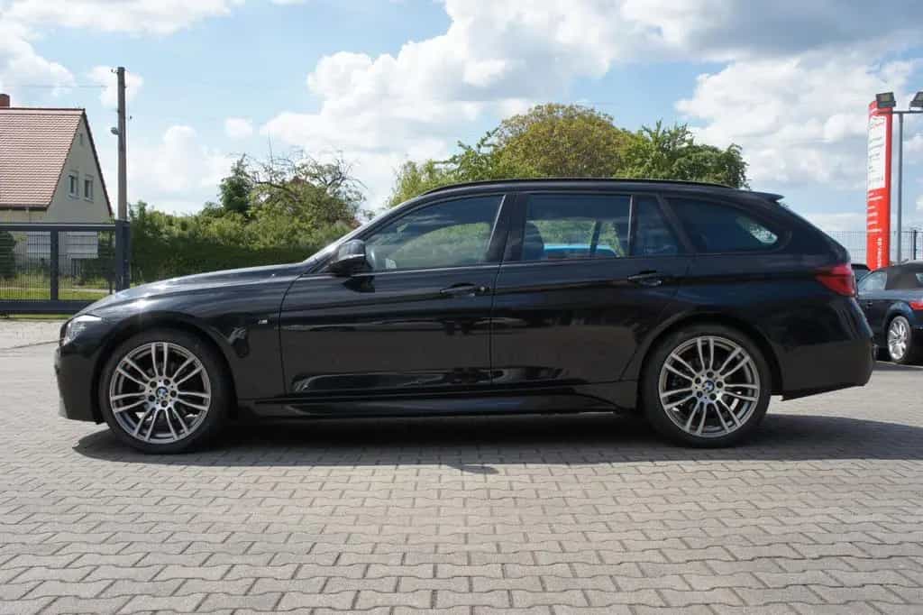 BMW 320 d Touring xDrive Steptronic *M-SPORT*KAMERA* 10/2018-photo-4