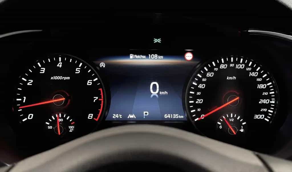 Kia Stinger GT 4WD *Bastuck*ACC*HK*Pano*360°*H-Up* 04/2021-photo-22