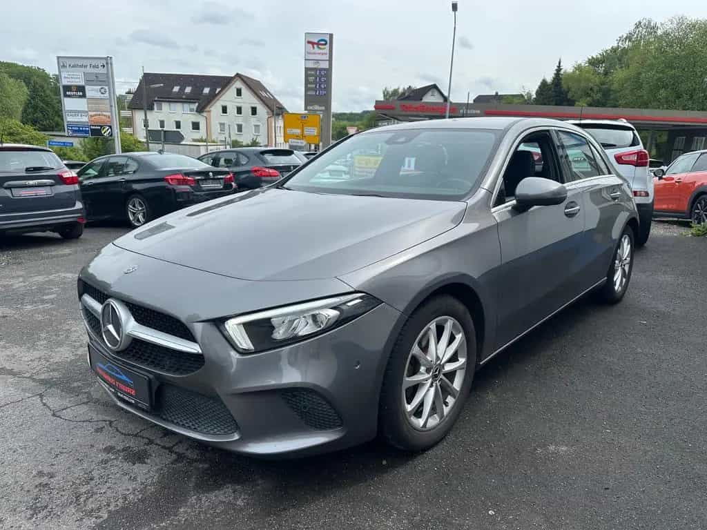 Mercedes-Benz A 200 *AHK*NAVI*KAM*LED 12/2018-photo-1