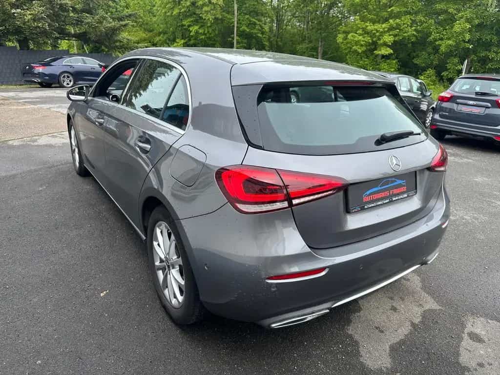 Mercedes-Benz A 200 *AHK*NAVI*KAM*LED 12/2018-photo-2
