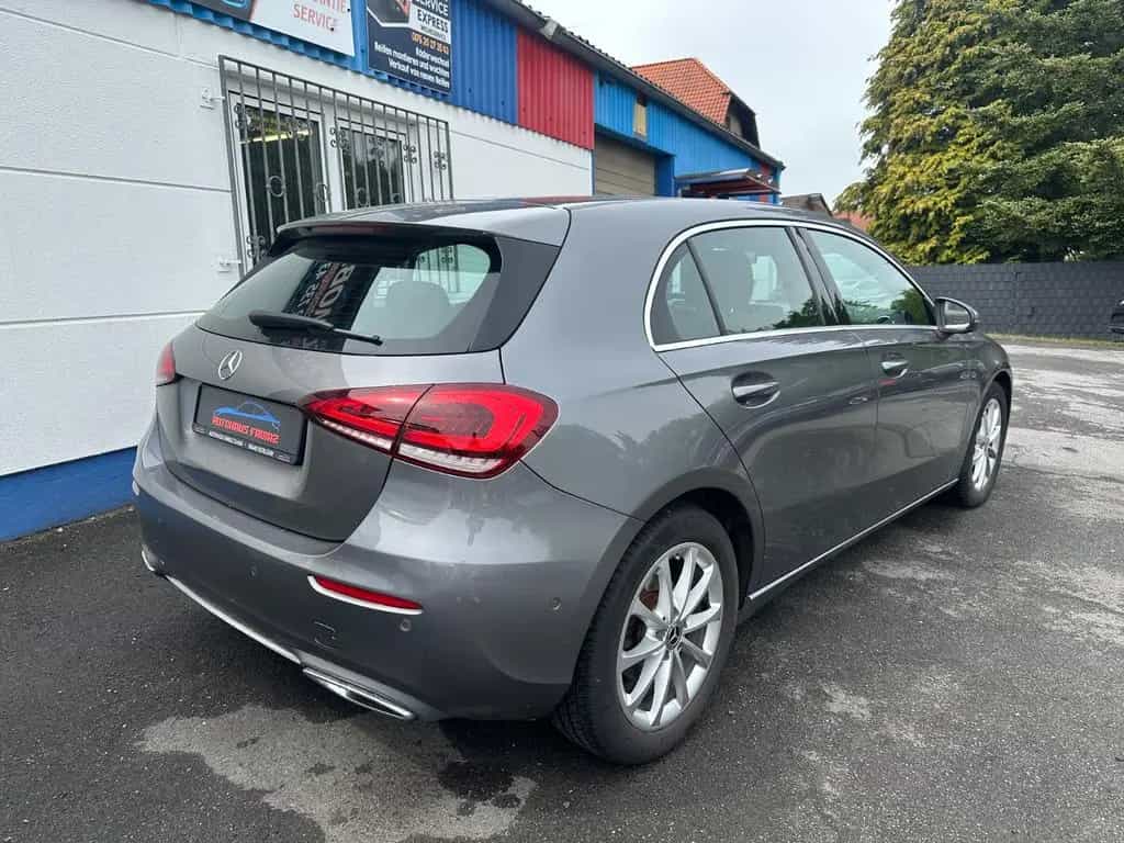 Mercedes-Benz A 200 *AHK*NAVI*KAM*LED 12/2018-photo-3
