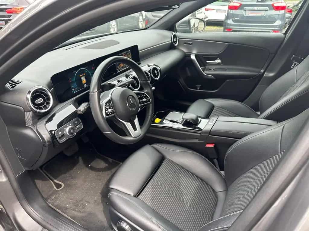 Mercedes-Benz A 200 *AHK*NAVI*KAM*LED 12/2018-photo-6
