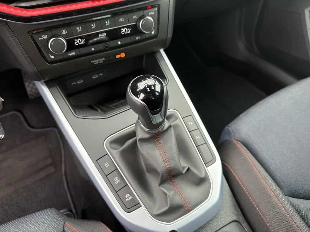 Seat Arona FR 1.0 TSI KAMERA+LED+DAB+KLIMA+TEMPOMAT 03/2023-photo-18