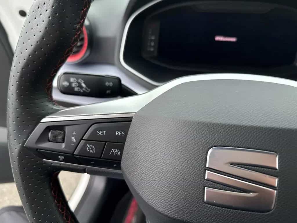 Seat Arona FR 1.0 TSI KAMERA+LED+DAB+KLIMA+TEMPOMAT 03/2023-photo-21
