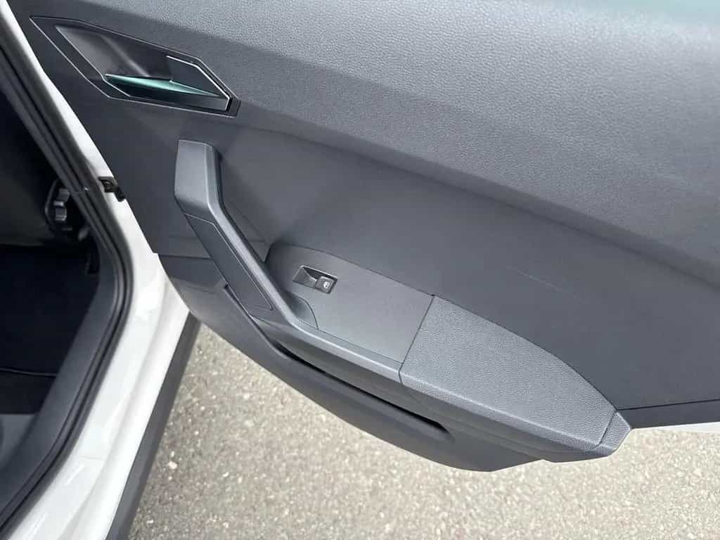 Seat Arona FR 1.0 TSI KAMERA+LED+DAB+KLIMA+TEMPOMAT 03/2023-photo-27