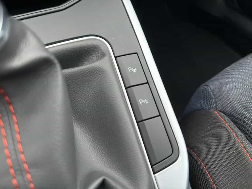 Seat Arona FR 1.0 TSI KAMERA+LED+DAB+KLIMA+TEMPOMAT 03/2023-photo-31