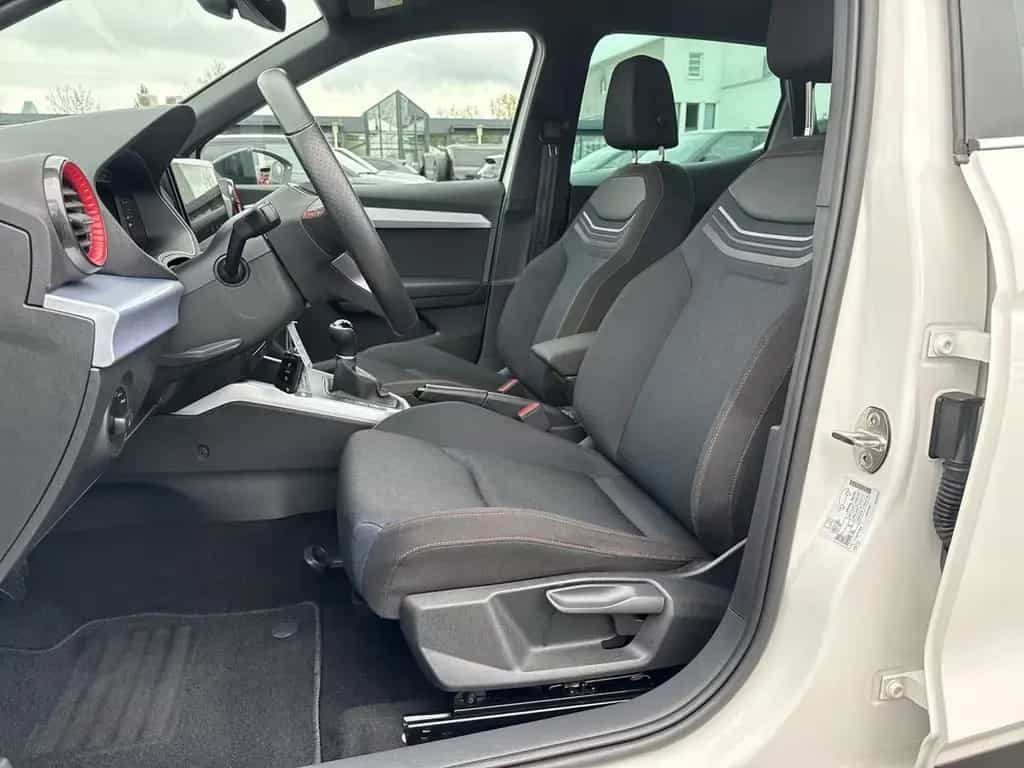 Seat Arona FR 1.0 TSI KAMERA+LED+DAB+KLIMA+TEMPOMAT 03/2023-photo-8