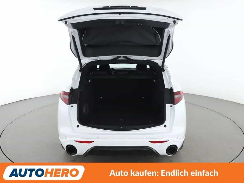 Alfa Romeo Stelvio 2.2 JTDM Estrema Q4 Aut.*NAV*XENON*ACC* 07/2022-photo-16