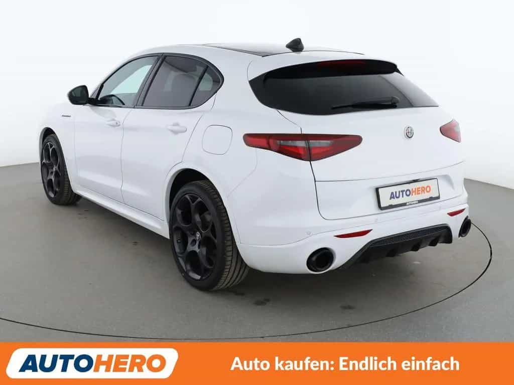 Alfa Romeo Stelvio 2.2 JTDM Estrema Q4 Aut.*NAV*XENON*ACC* 07/2022-photo-3