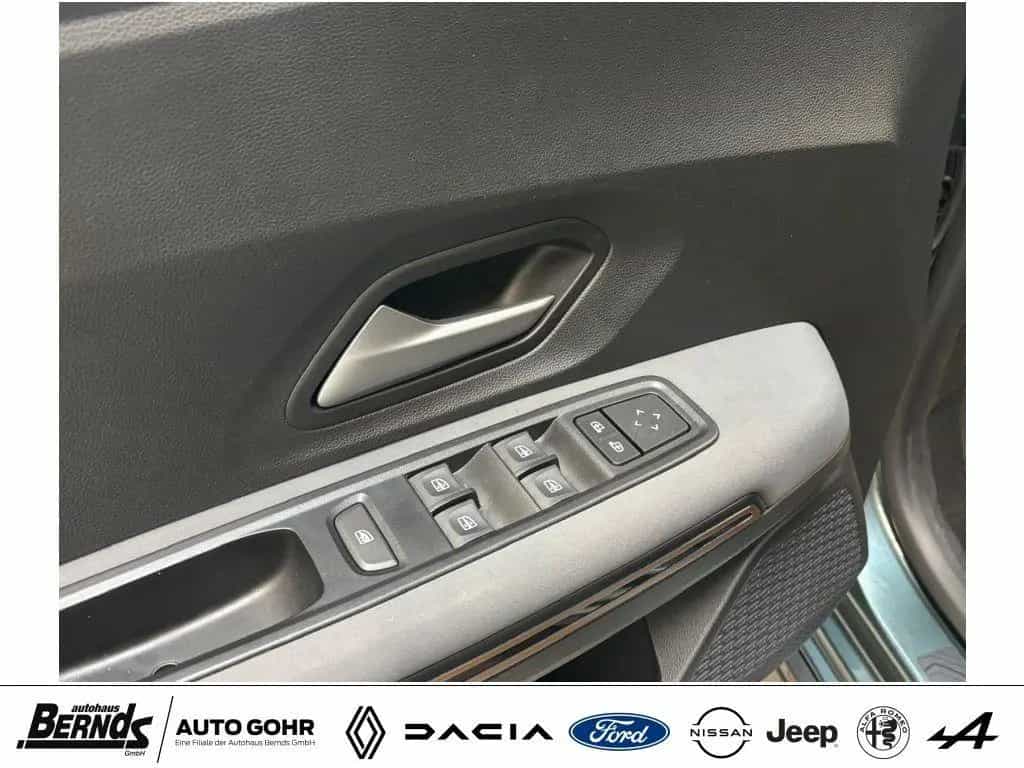 Dacia Sandero Stepway TCe 110 Extreme+ 12/2024-photo-24