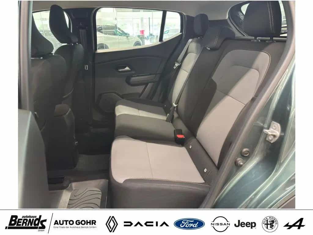 Dacia Sandero Stepway TCe 110 Extreme+ 12/2024-photo-8