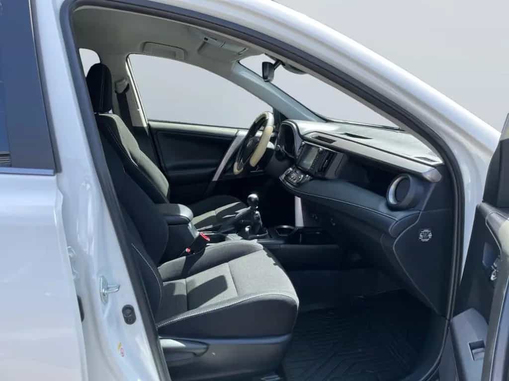 Toyota RAV 4 2.0 4x4 Team D *LED*AHK*el. Heck*RCam*SHZ* 09/2018-photo-20