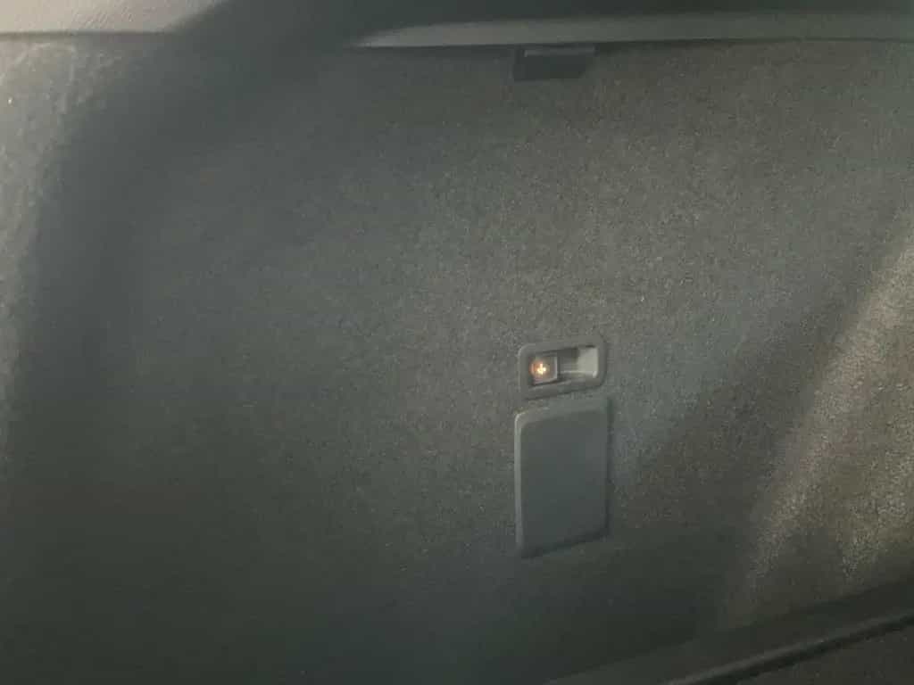 Seat Leon Sportstourer 1.5 eTSI Xcellence DSG LED 03/2022-photo-15
