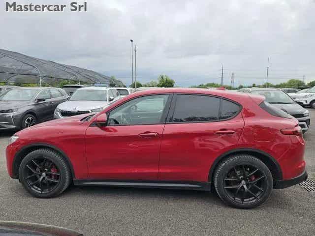 Alfa Romeo Stelvio ALFA ROMEO Stelvio Stelvio 2.2 t Sprint Q4 190cv 07/2020-photo-2