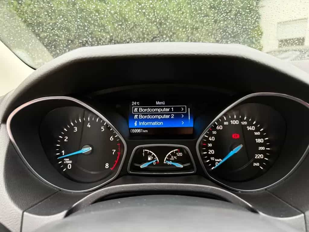 Ford Focus Turnier 1.0 EcoBoost·2.Hand·PDC·Sitzheiz. 12/2017-photo-11