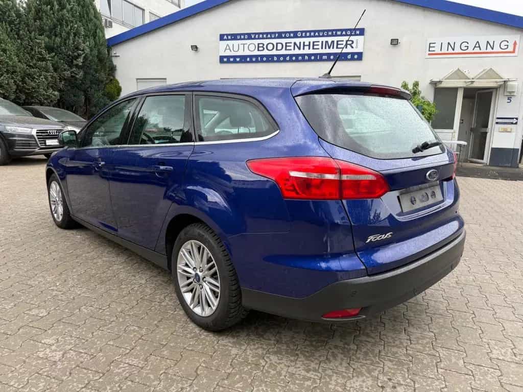 Ford Focus Turnier 1.0 EcoBoost·2.Hand·PDC·Sitzheiz. 12/2017-photo-4