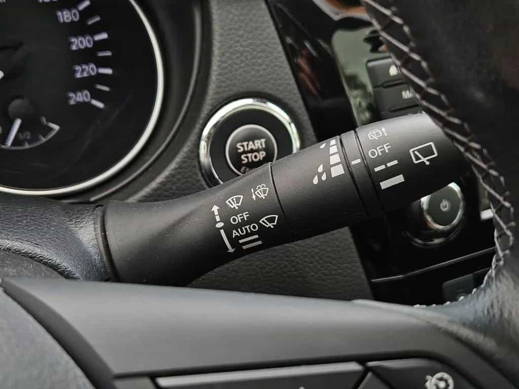Nissan Qashqai 1.3 Pano*360°Kam*MFL*Navi*SHZ 03/2021-photo-33