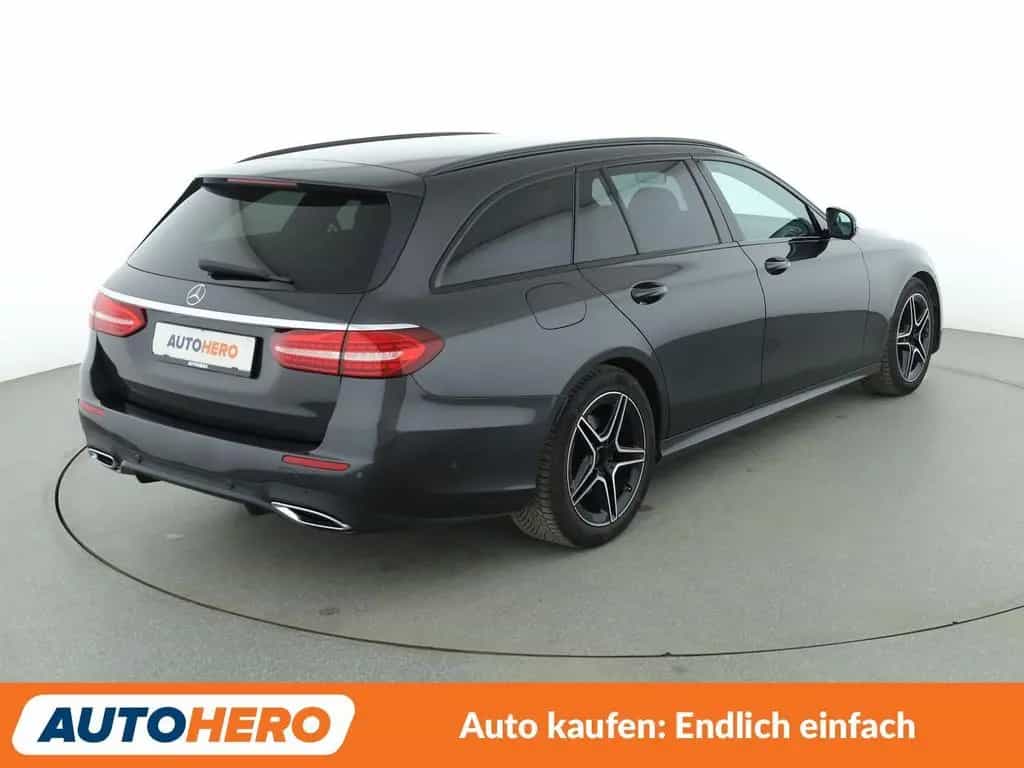 Mercedes-Benz E 220 d AMG Line Aut.*NAV*ACC*360CAM*PDC*SHZ*ALU 11/2021-photo-5