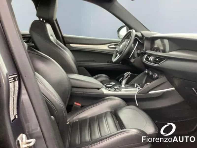 Alfa Romeo Stelvio 2.2 210 CV AT8 Q4 Lusso - PRE 03/2019-photo-6